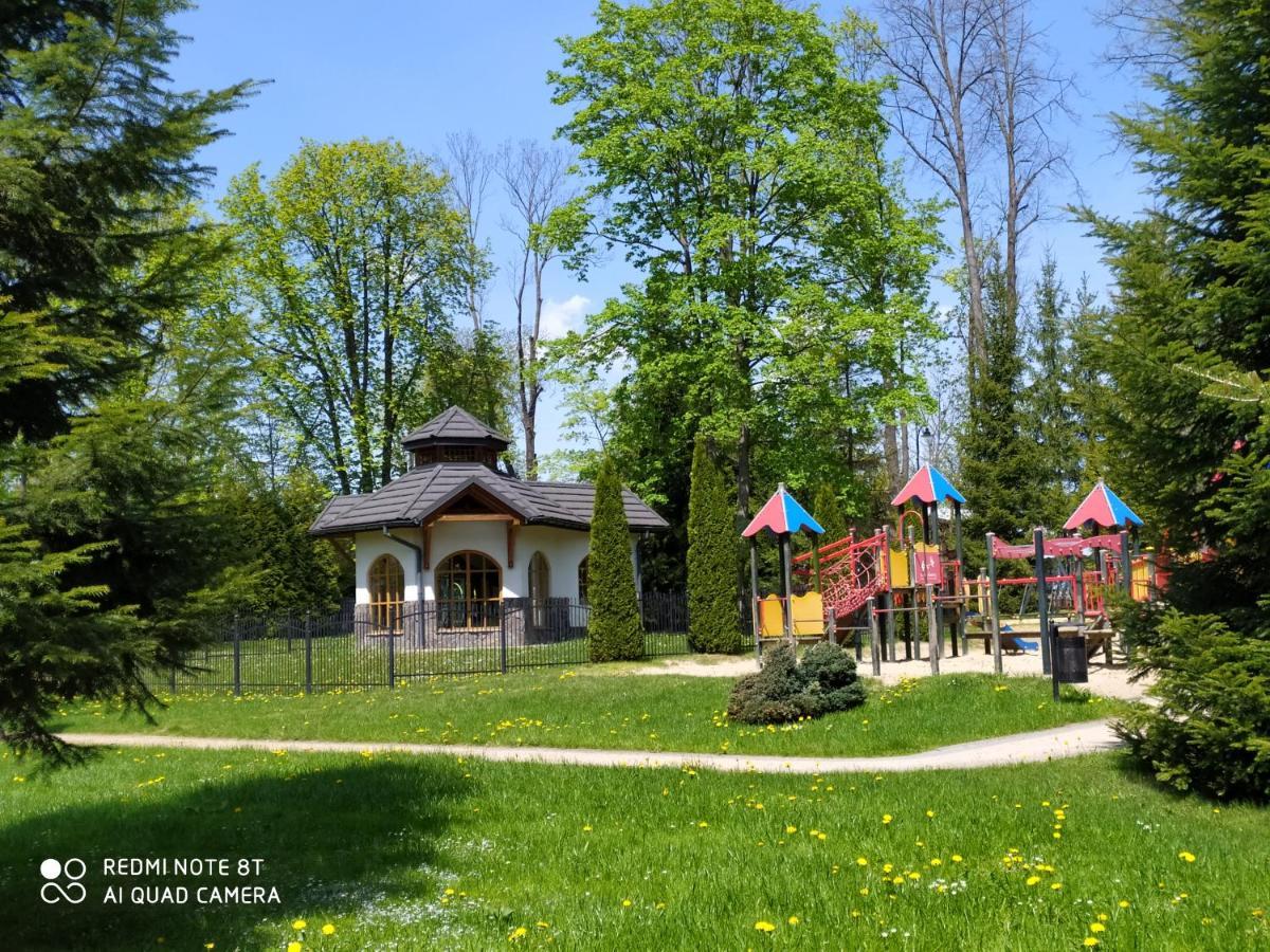 Parkowa Hubal Гостьовий будинок